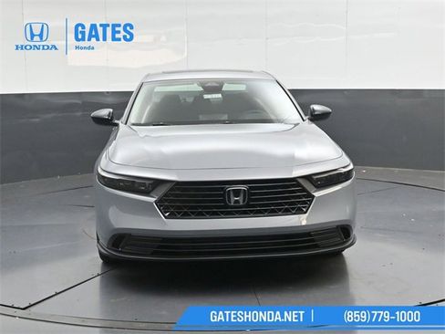 New 2025 Honda Accord SE image 5