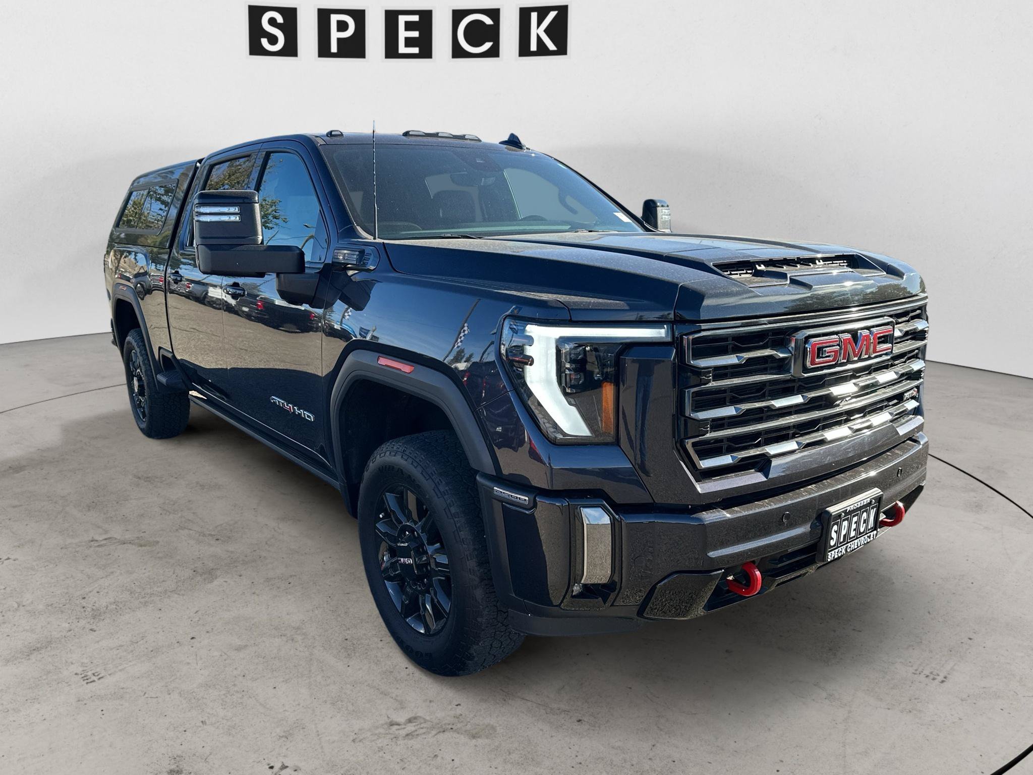 Used 2024 GMC Sierra 2500 AT4 w/ AT4 Premium Plus Package AWD/4WD image 7