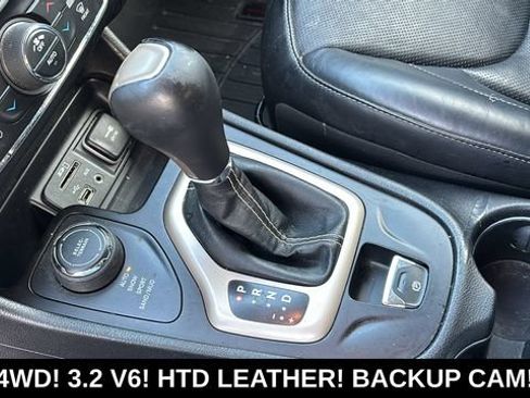 Used 2014 Jeep Cherokee Limited w/ Luxury Group AWD/4WD image 20