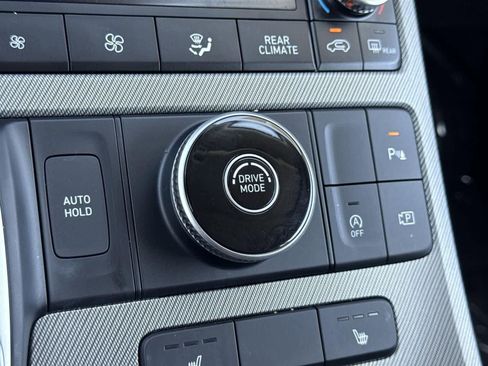 Used 2023 Hyundai Palisade SEL image 17