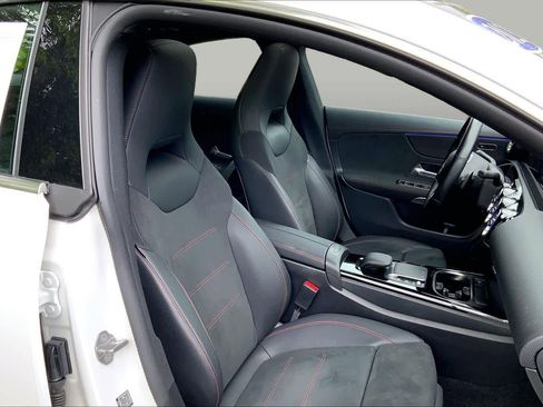 Used 2023 Mercedes-Benz CLA 250 4MATIC image 15
