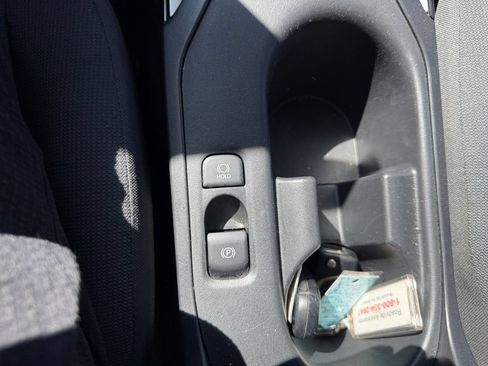 Used 2025 Toyota Corolla LE FWD image 17