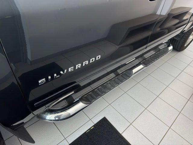 Used 2017 Chevrolet Silverado 1500 LT w/ All Star Edition AWD/4WD image 33