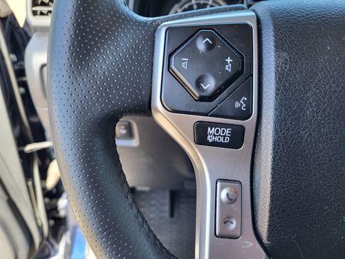 Used 2022 Toyota 4Runner Limited image 27