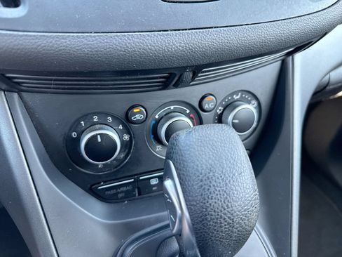 Used 2014 Ford Escape S FWD image 16
