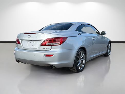 Used 2015 Lexus IS 250C w/ Luxury Package RWD image 3