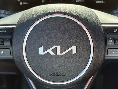 Used 2023 Kia Sportage SX image 22