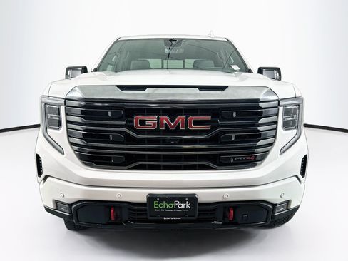 Used 2023 GMC Sierra 1500 AT4 w/ AT4 Premium Package AWD/4WD image 2