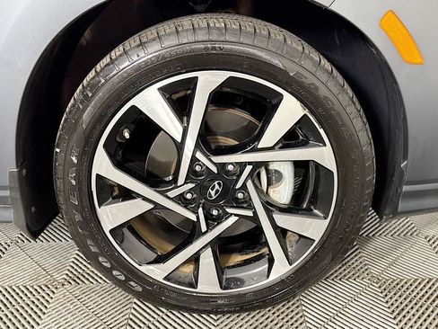 Used 2022 Hyundai Kona Limited image 57