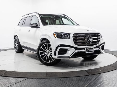 Used 2024 Mercedes-Benz GLS 450 4MATIC w/ AMG Line Exterior image 1