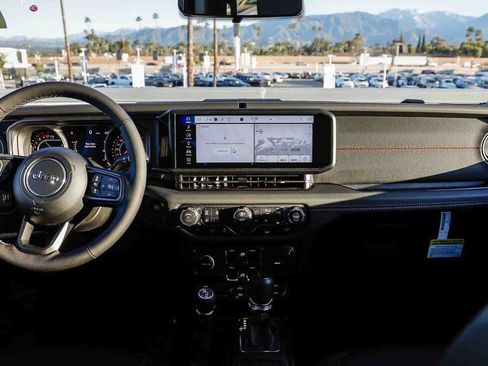 New 2026 Jeep Gladiator Rubicon w/ Steel Bumper Group image 15