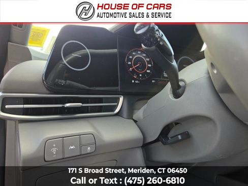Used 2023 Hyundai Elantra SEL w/ Convenience Package FWD image 23