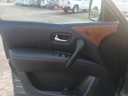 Used 2022 Nissan Armada SL RWD image 15