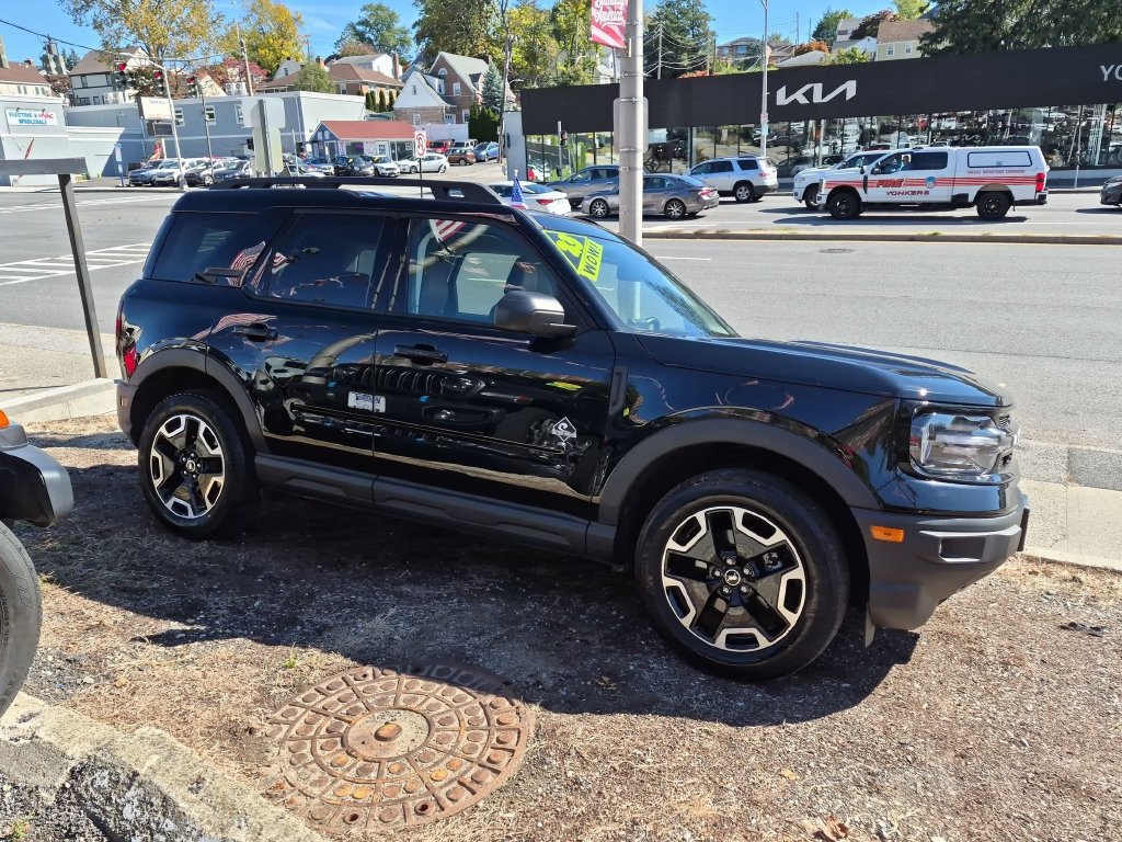 Used 2023 Ford Bronco Sport Outer Banks AWD/4WD image 4