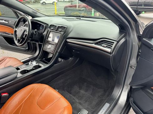 Used 2020 Ford Fusion Titanium image 14