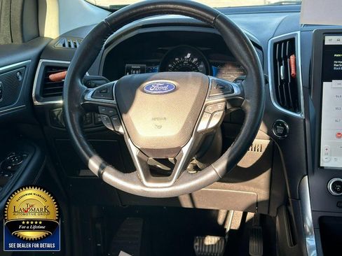 Used 2023 Ford Edge Titanium image 17