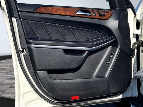 Used 2013 Mercedes-Benz GL 450 4MATIC image 9