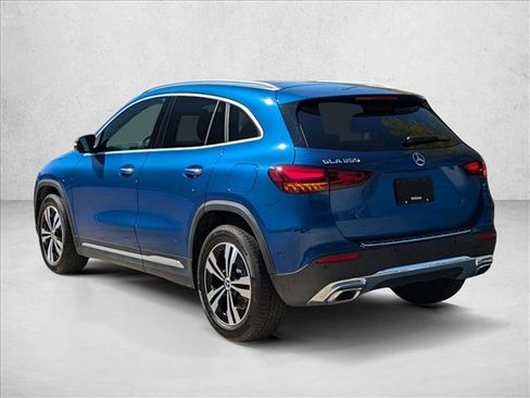 Certified 2025 Mercedes-Benz GLA 250 image 7