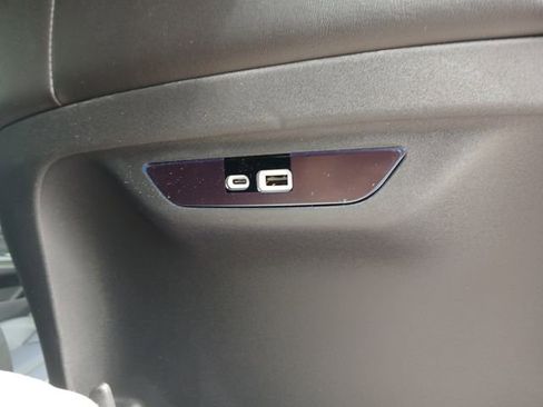 New 2026 Chrysler Pacifica Select AWD/4WD image 28