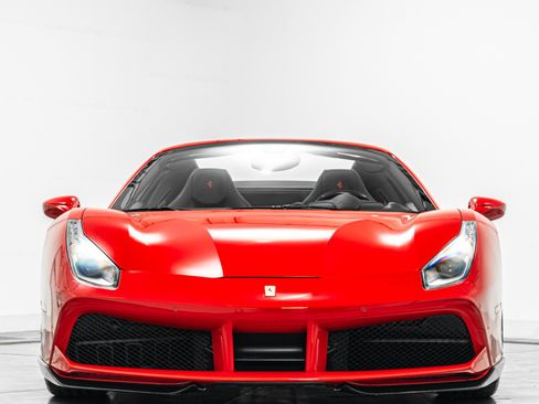 Used 2017 Ferrari 488 Spider RWD image 4