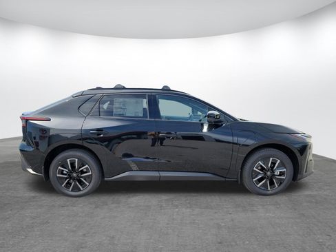 New 2026 Toyota bZ FWD image 4
