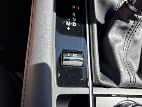 New 2026 MAZDA MAZDA3 s FWD image 34