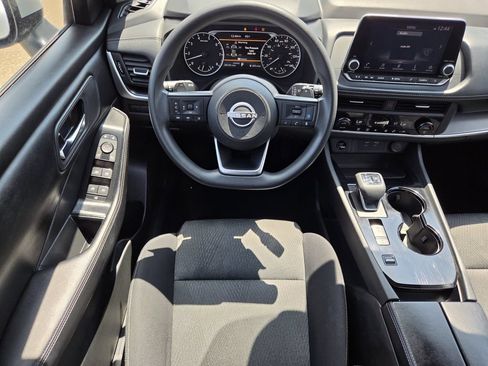 Used 2024 Nissan Rogue SV FWD image 13