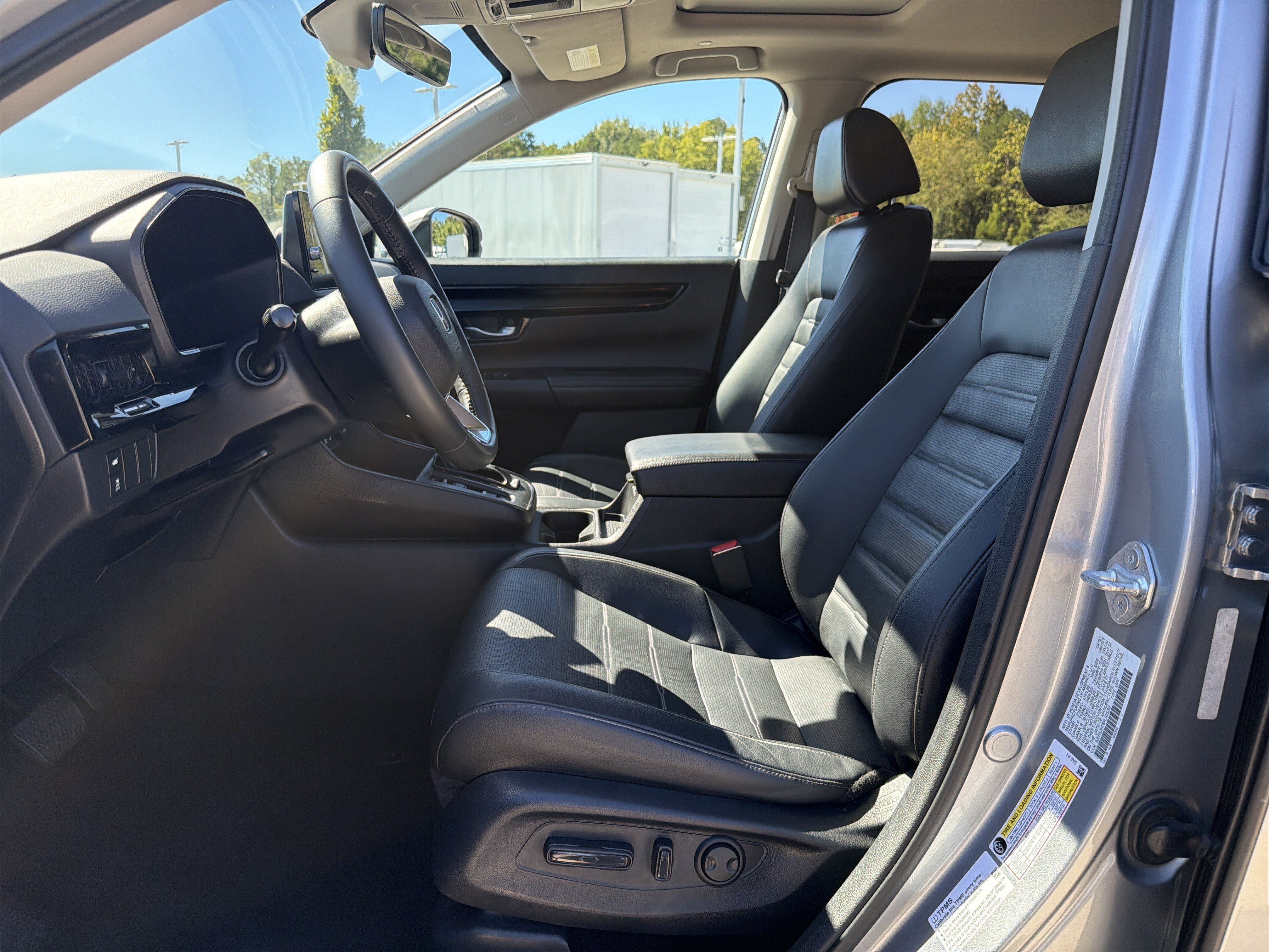 Used 2023 Honda CR-V EX-L image 16