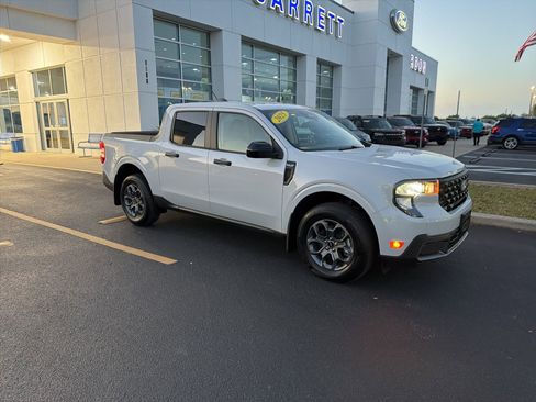 Used 2025 Ford Maverick XLT w/ Equipment Group 301A image 1