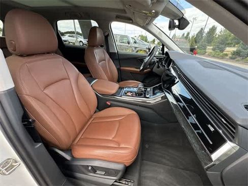 Used 2020 Audi Q7 3.0T Premium Plus image 24