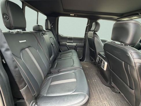 Used 2019 Ford F150 Platinum w/ Equipment Group 701A Luxury AWD/4WD image 15