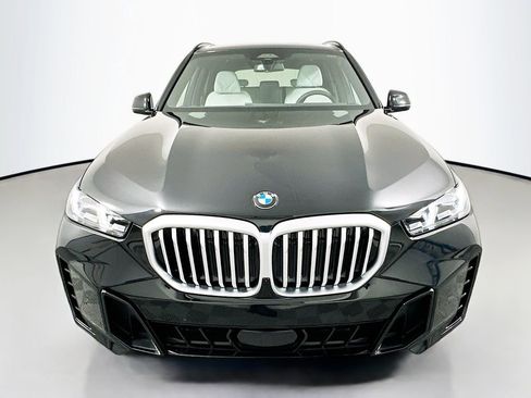 New 2026 BMW X5 xDrive40i w/ M Sport Package image 2