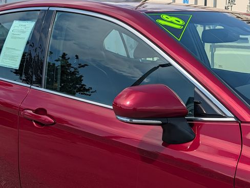 Used 2018 Toyota Camry XSE FWD image 10