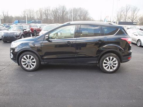 Used 2017 Ford Escape Titanium image 3