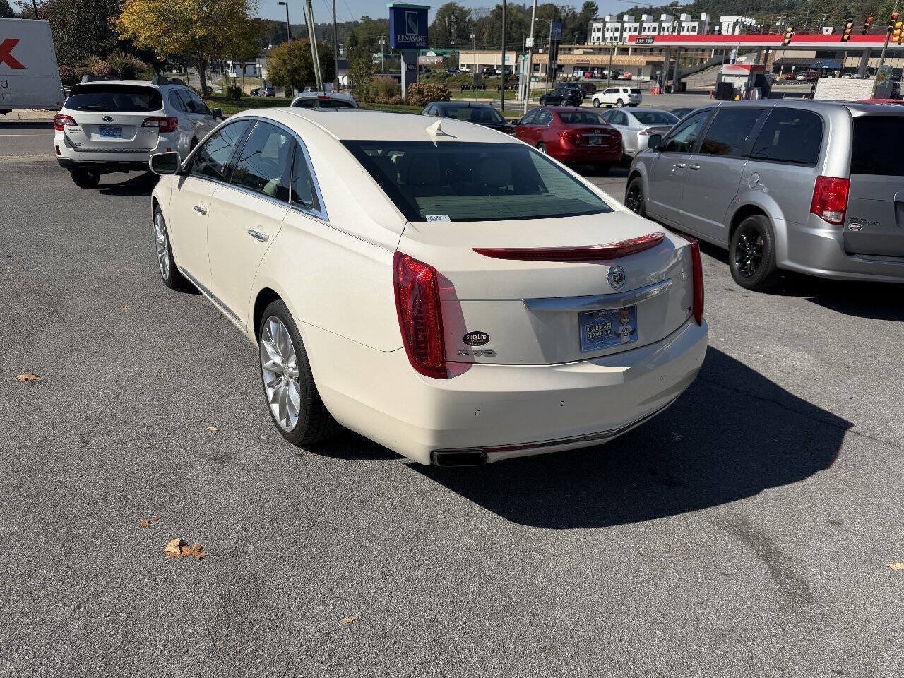 Used 2013 Cadillac XTS Platinum FWD image 6