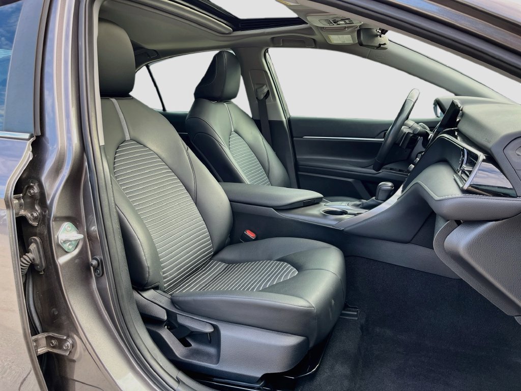 Used 2024 Toyota Camry SE FWD image 31