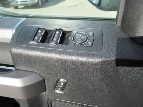 Used 2016 Ford F150 XLT w/ Equipment Group 302A Luxury image 21