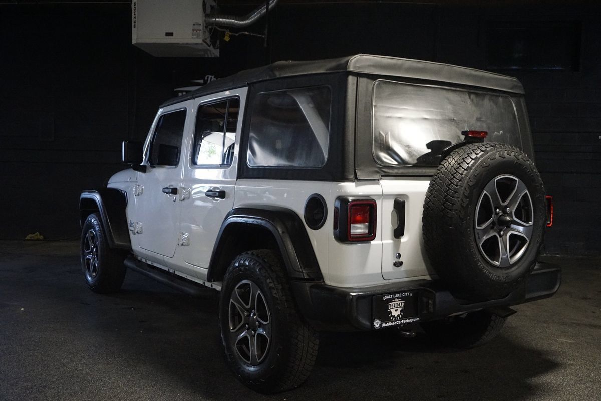 Used 2018 Jeep Wrangler Unlimited Sport AWD/4WD image 4