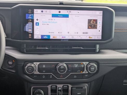 New 2025 Jeep Gladiator Mojave image 16