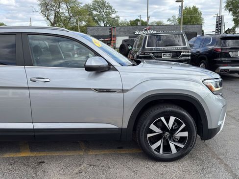 Used 2021 Volkswagen Atlas Cross Sport SE FWD image 10