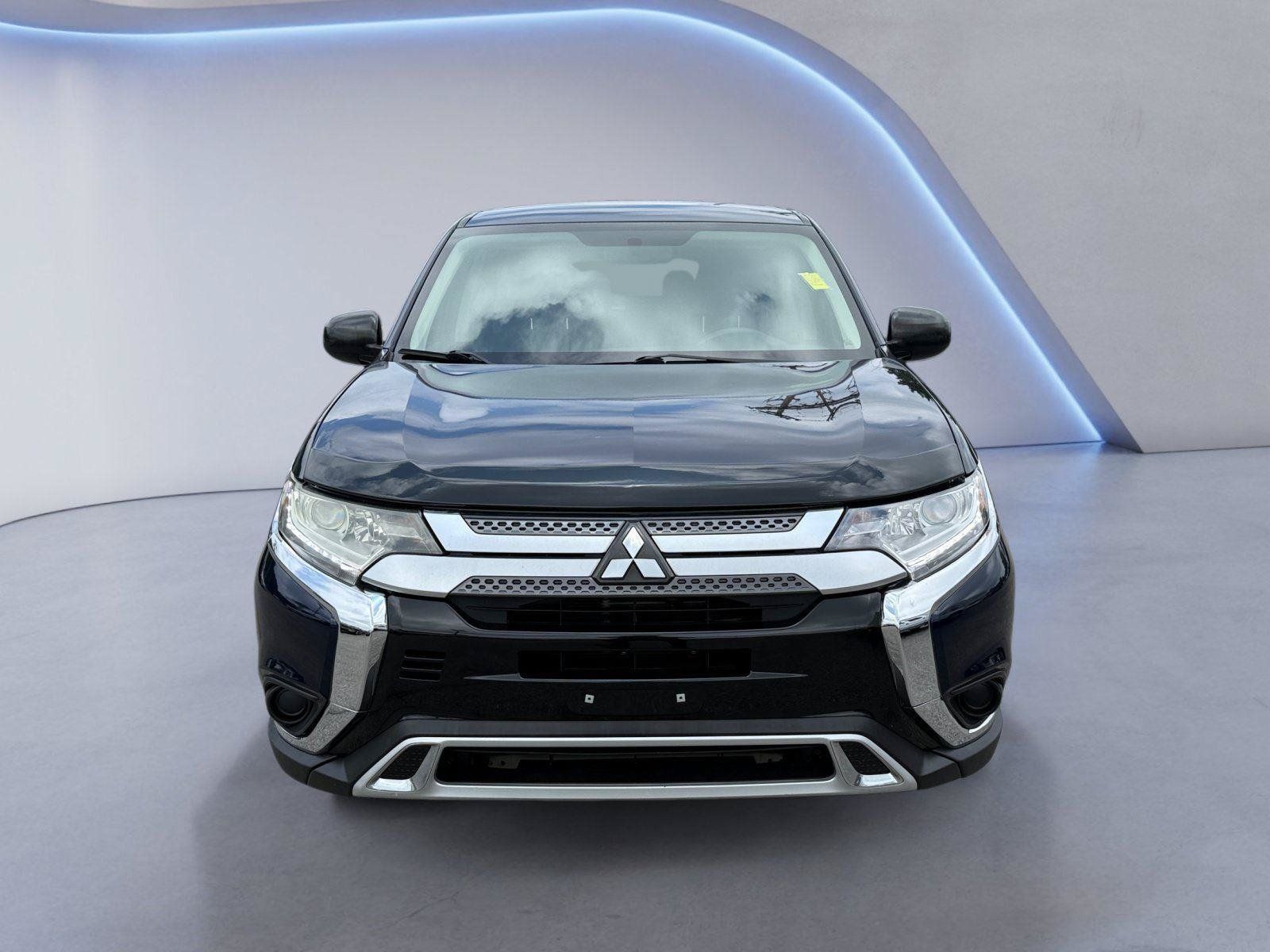 Used 2020 Mitsubishi Outlander ES FWD image 8