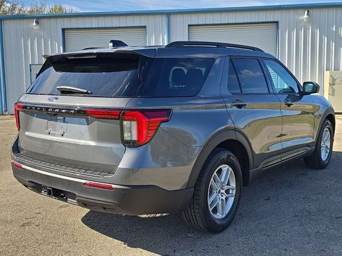 New 2026 Ford Explorer Active RWD image 6