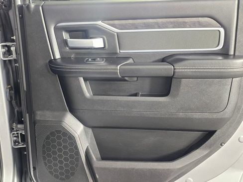 Used 2024 RAM 2500 Big Horn image 44