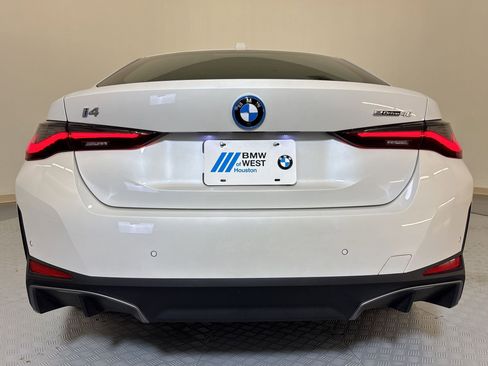 Used 2023 BMW i4 eDrive40 w/ Premium Package image 10