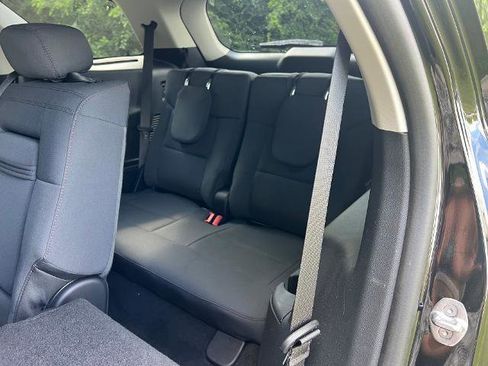 Used 2025 Ford Explorer Active image 29