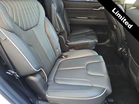 Used 2023 Hyundai Palisade Limited image 17