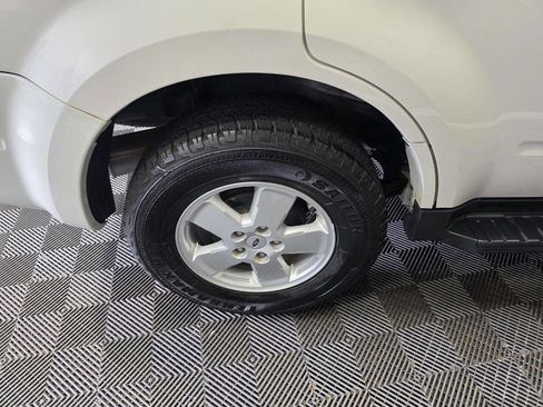 Used 2011 Ford Escape XLT FWD image 26
