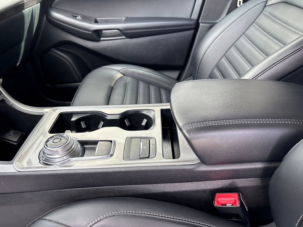 Used 2024 Ford Edge SEL w/ Convenience Package AWD/4WD image 20