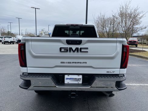 Used 2025 GMC Sierra 2500 SLT image 8