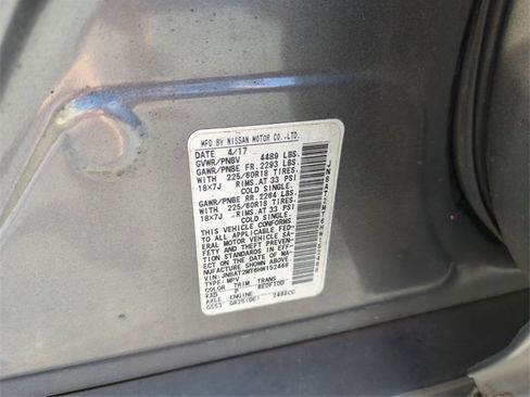 Used 2017 Nissan Rogue SL image 48